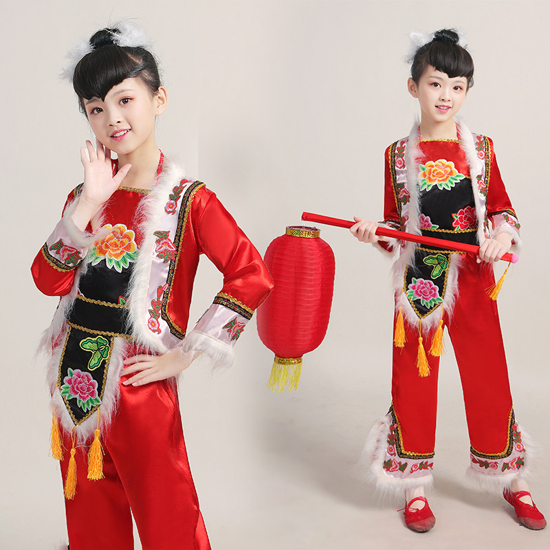 元旦喜庆张灯结彩儿童演出服