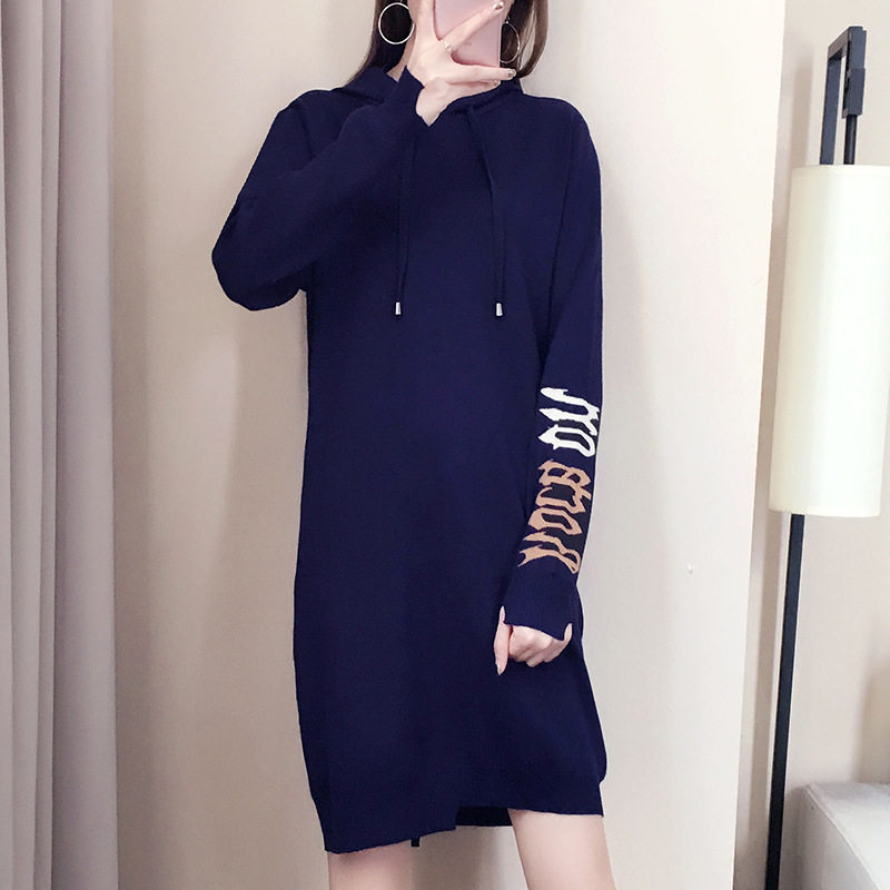 秋冬季新款韩版女装运动休闲连帽中长款毛衣裙打底针织连衣裙女潮