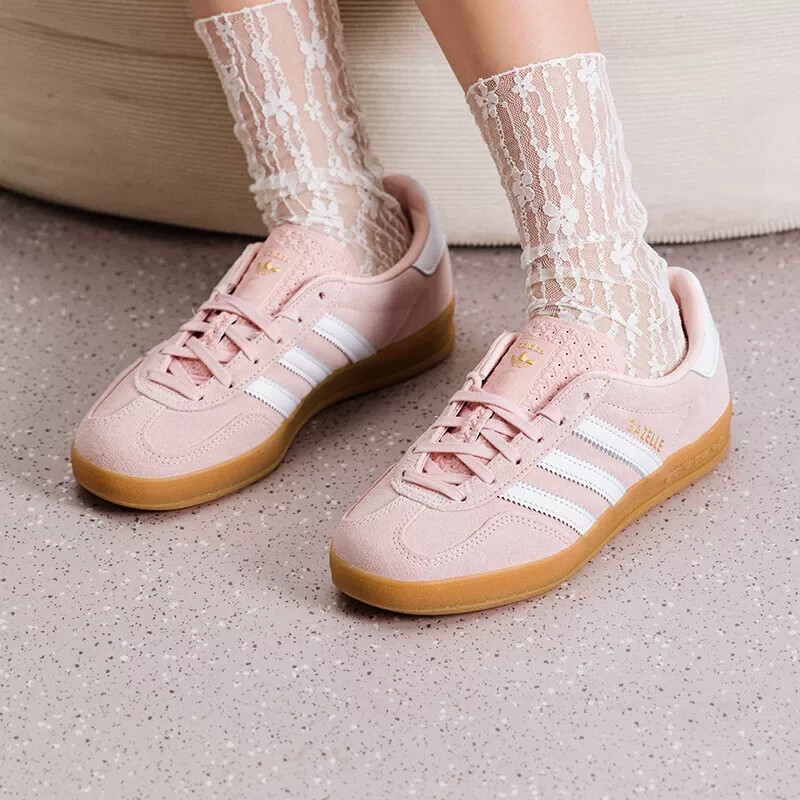 Adidas/阿迪达斯女鞋 2026秋季新款休闲鞋轻便透气板鞋时尚运动鞋