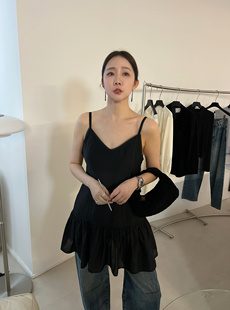 WIDELIA法式百搭V领蕾丝边显瘦连衣裙2025微透叠穿显瘦A字吊带裙