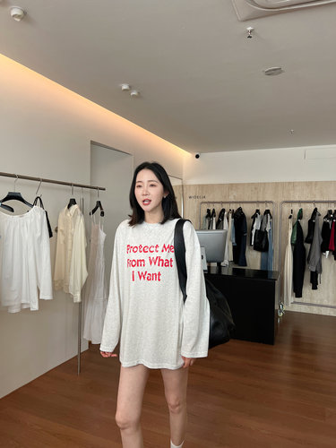 widelia做旧字母慵懒风长袖T恤女2026年春夏宽松百搭防晒休闲上衣