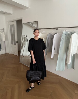 WIDELIA圆领慵懒短袖T恤连衣裙女夏季韩系设计感宽松显瘦A字长裙