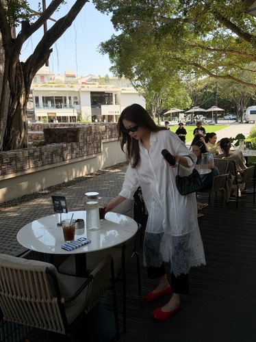 WIDELIA2026春夏新款法式慵懒通勤宽松拼接蕾丝长袖衬衫连衣裙女