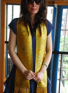 新品南京云锦 吉祥云锦 草黄色貔貅招财进宝真丝云锦双面围巾现货