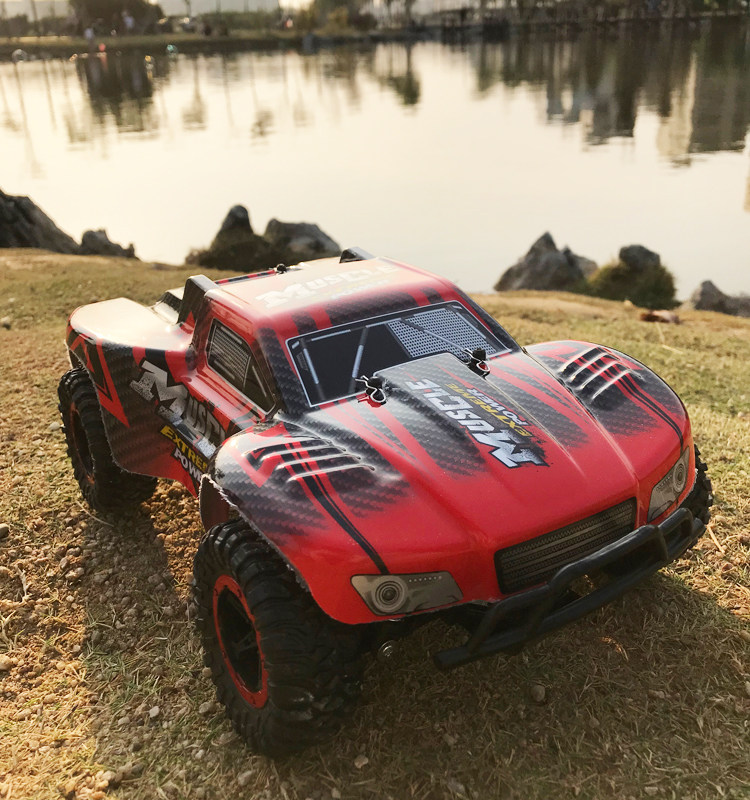 RCTBOX RC1:16飘移耐摔合金无线充电高速攀爬越野遥控拉力玩具车在类目 玩具/童车/益智/积木/模型, 电动/遥控/惯性/发条玩具, 电动/遥控车中 - 来自Buy2taobao.com提供专业的淘宝代购服务