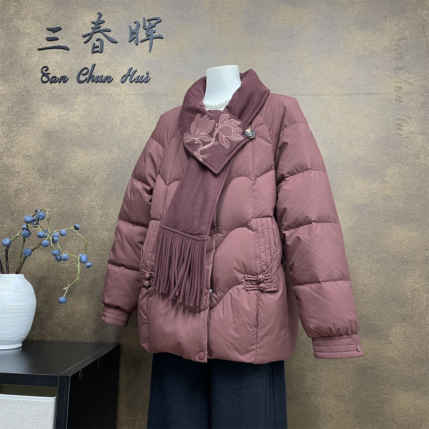 新款高端中老年女装90羽绒服妈妈装冬季围巾领加厚保暖外套棉袄