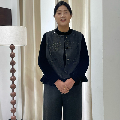 新中式刺绣马甲三件套妈妈装