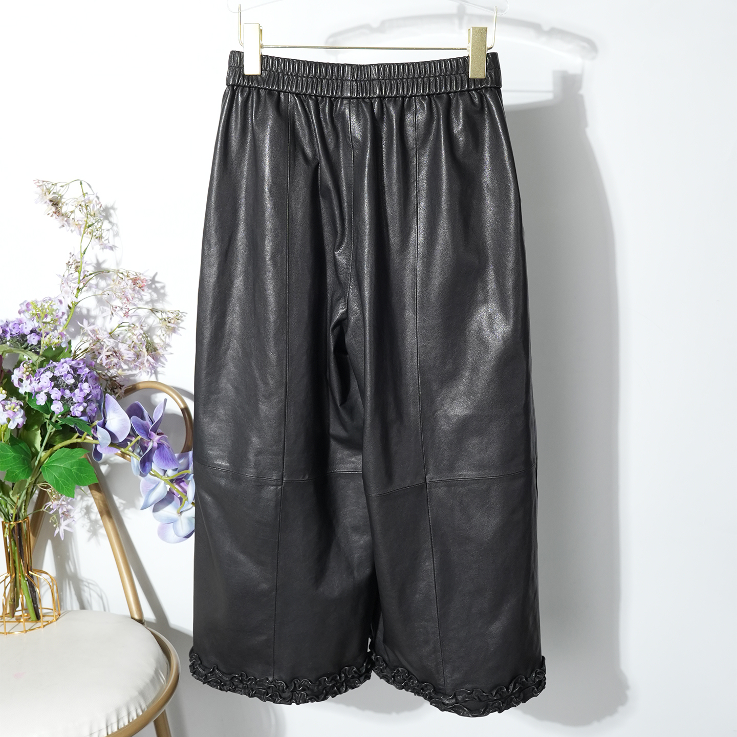 2025秋季松紧腰真皮皮裤女士绵羊皮阔腿裤显瘦宽松直筒荷叶边长裤