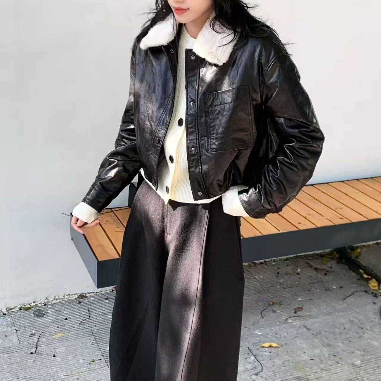 2025冬季水貂毛领真皮皮衣女士