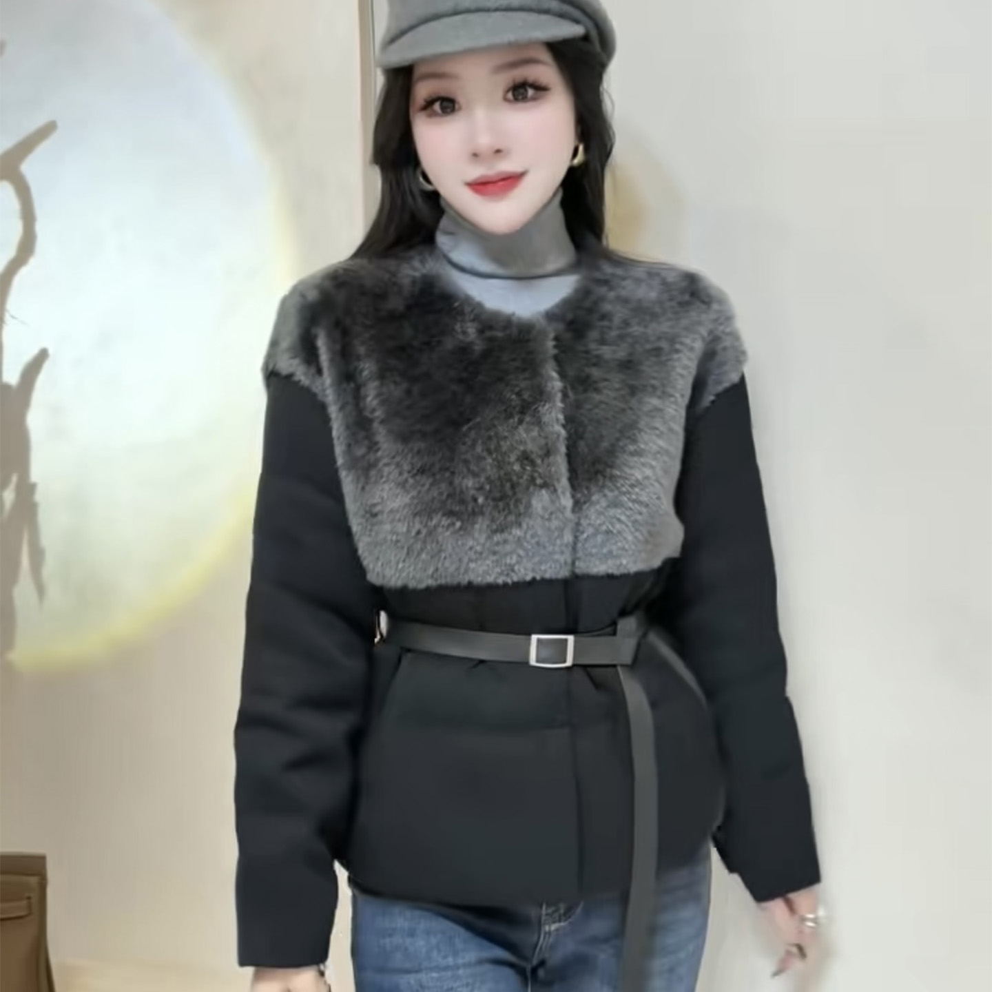 2025冬季假两件羊毛圆领羽绒服女士系带收腰鹅绒外套夹克面包服潮