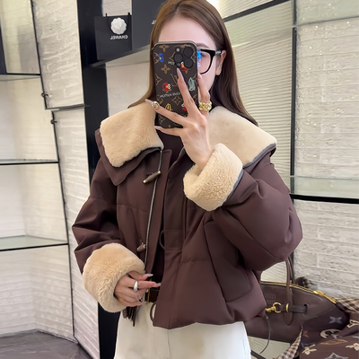 羊羔毛皮毛一体大翻领中空纱白鹅绒羽绒服短款外套女2025新皮草