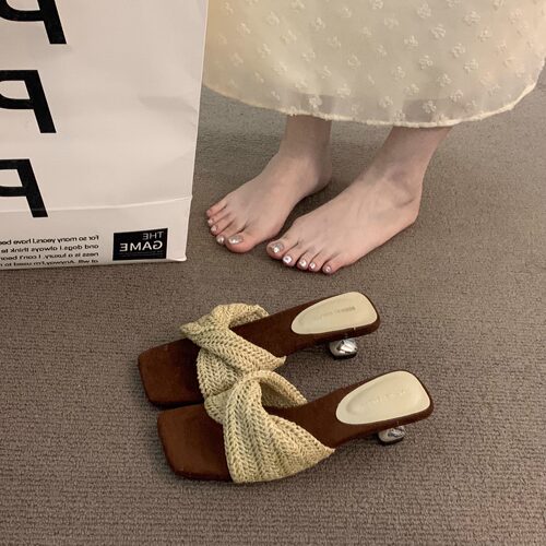 小众复古方头编织法式高跟拖鞋仙女鞋度假夏季新款配裙子凉拖凉鞋 - 封面