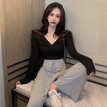 潮网红时尚 v领t恤潮小众设计感长袖 上衣欧美ins 2019早秋款 女装
