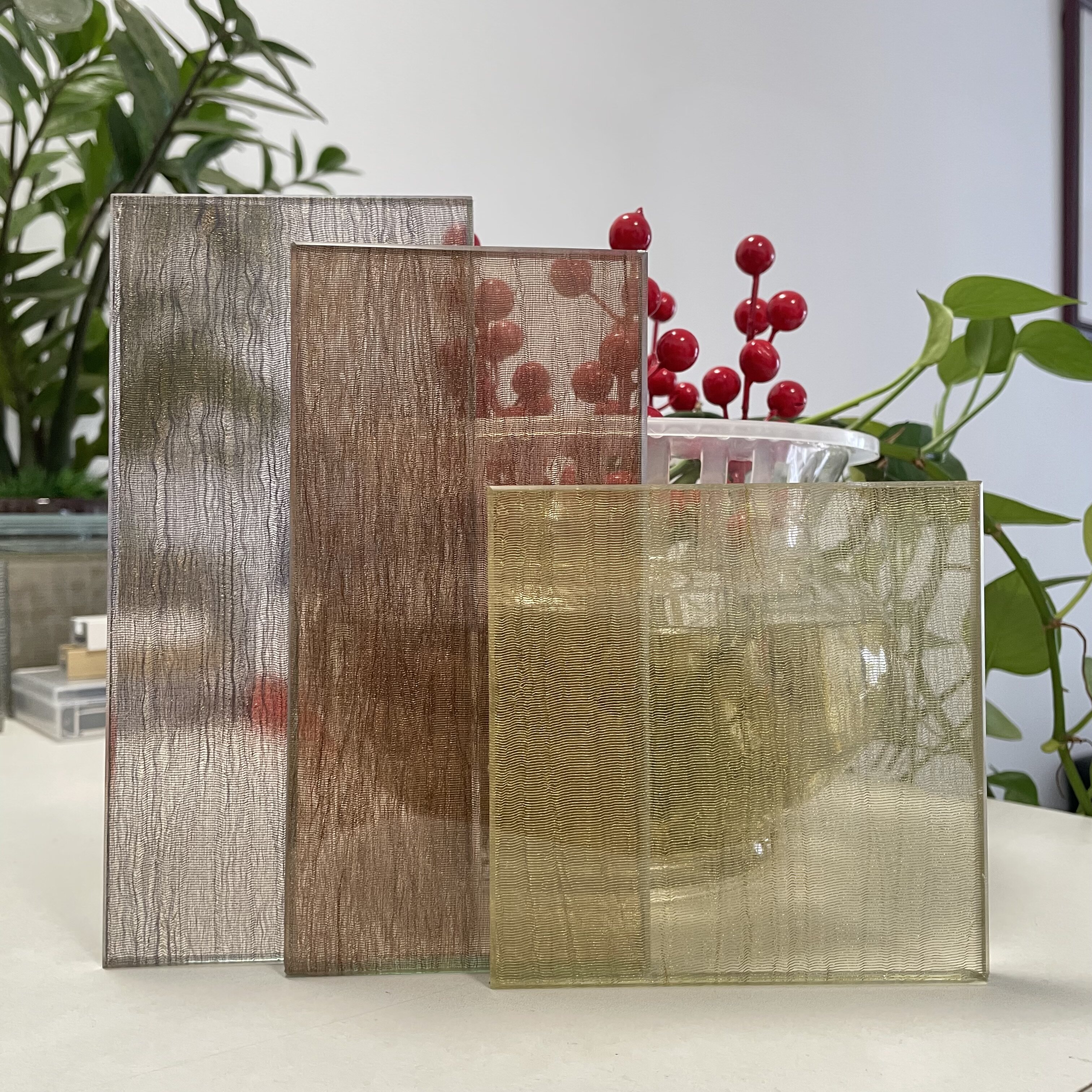 艺术夹丝玻璃隔断定制高端酒店餐饮夹娟夹胶工程钢化屏风夹山水画