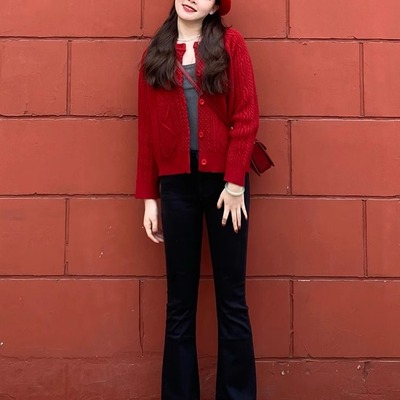 薄绒黑色高腰显瘦微喇牛仔裤女