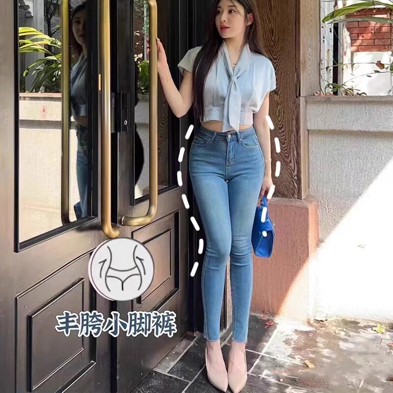 蓝色小脚紧身牛仔裤女2026春夏新图片