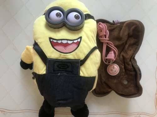 小黄人暖手袋价格 小黄人暖手袋图片 星期三