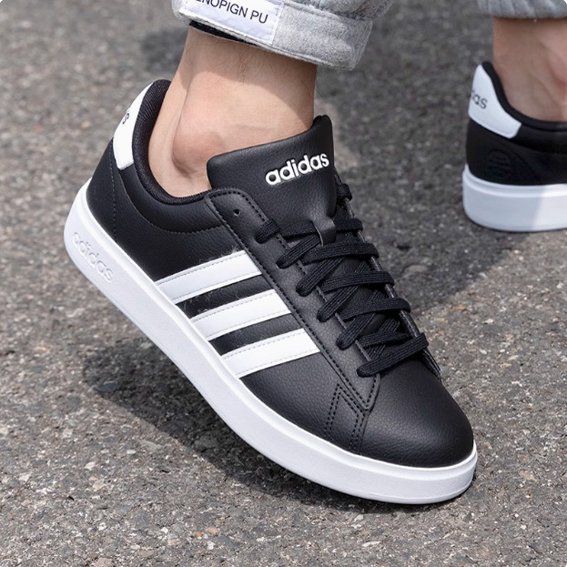 阿迪达斯板鞋男款2024秋季新款低帮运动鞋休闲鞋复古板鞋GW9196