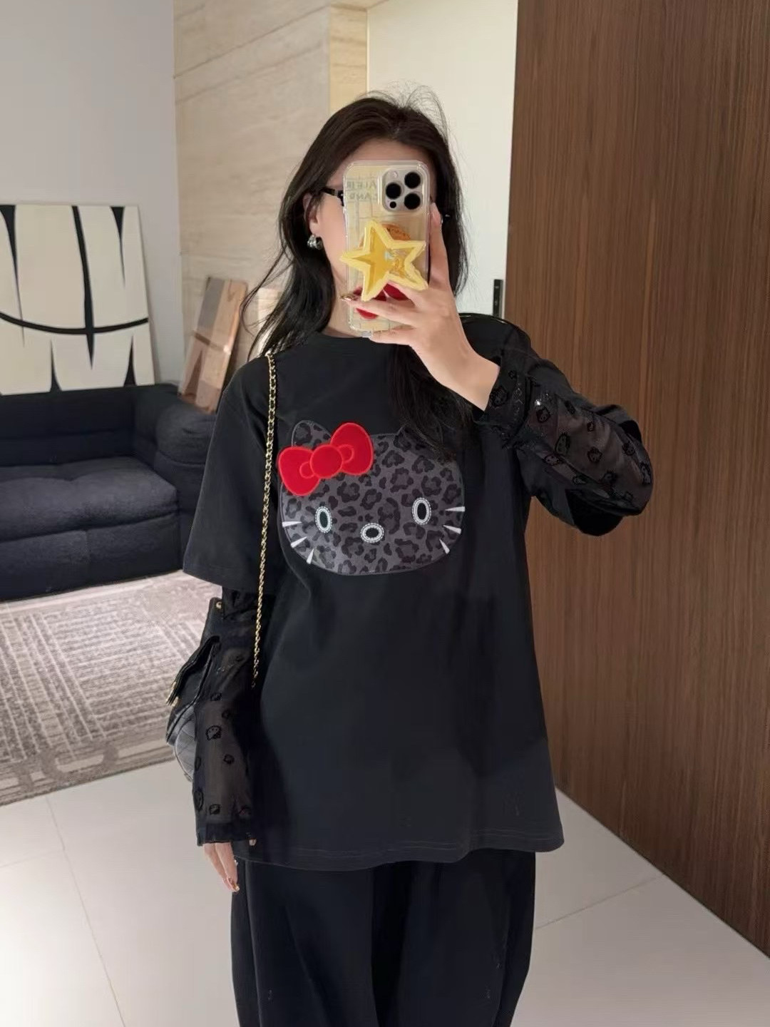 欧货2026春季新款时尚圆领刺绣豹纹卡通猫咪假两件长袖T恤上衣女