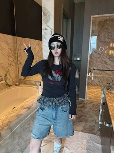 欧货春新款时髦卡通拼接格子猫咪刺绣长袖T恤女减龄辣妹穿搭上衣