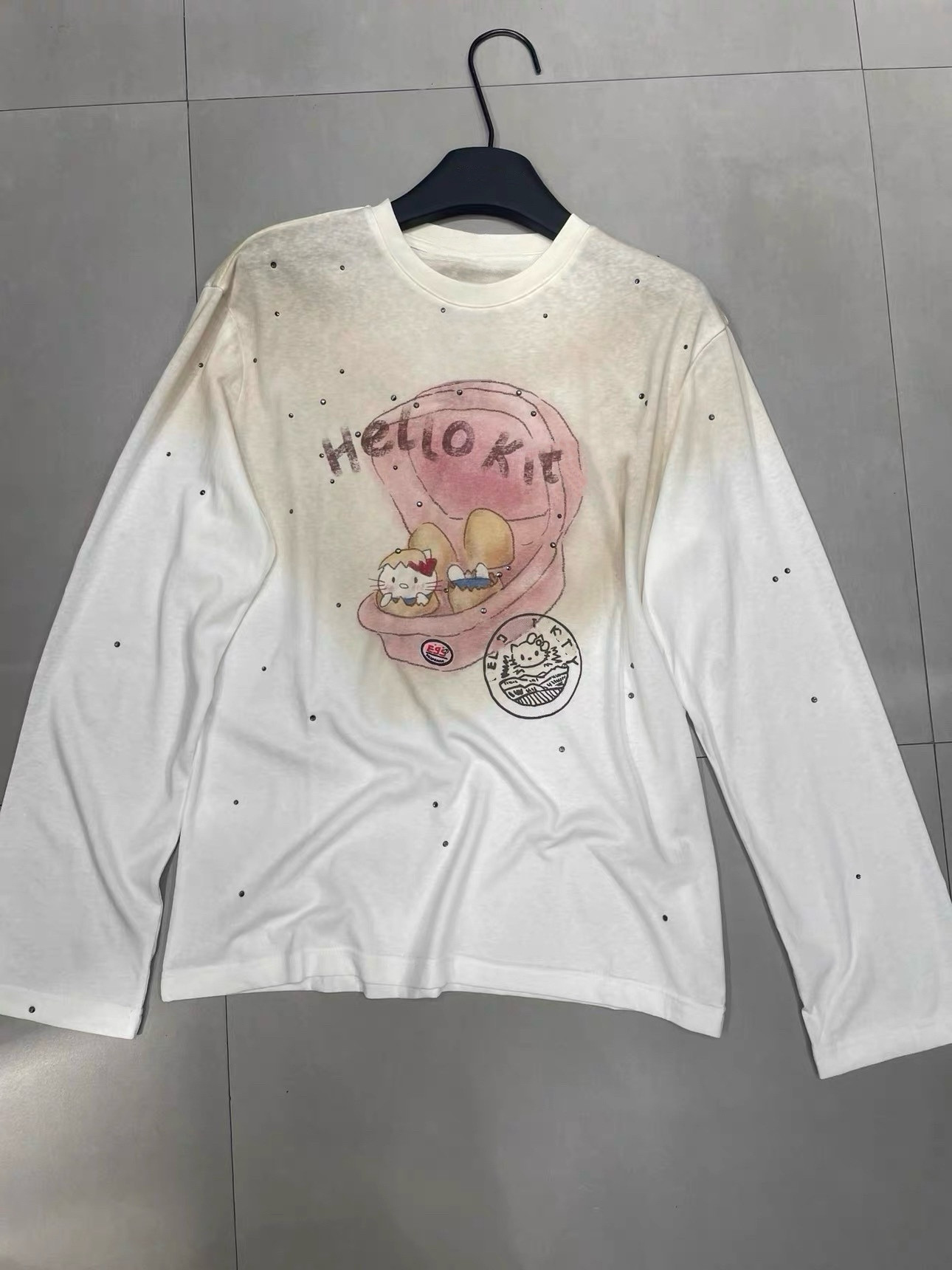 趣味可爱 鸡蛋壳猫咪印花烫钻脏脏T恤女秋季宽松上衣洋气打底衫