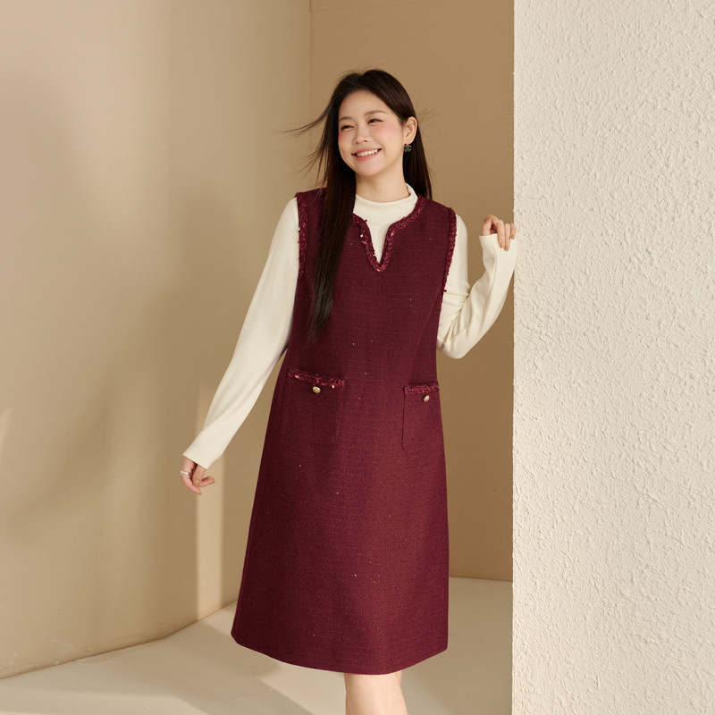 【织带领百搭显瘦连衣裙】纤莉秀大码女装时髦直筒裙胖mm冬装新款