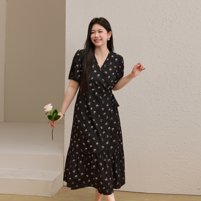 【度假风碎花裙】纤莉秀大码女装一片式系带收腰连衣裙胖mm夏新款