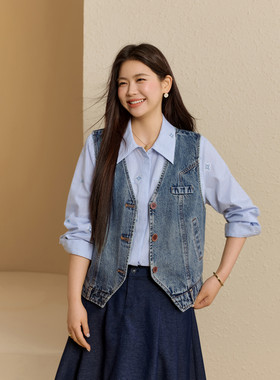 【叠穿牛仔马甲】纤莉秀大码女装时髦复古V领开衫胖mm2026秋新款