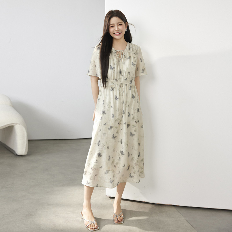 纤莉秀大码女装法式复古蝴蝶印花气质V领莱赛尔连衣裙胖mm夏新款