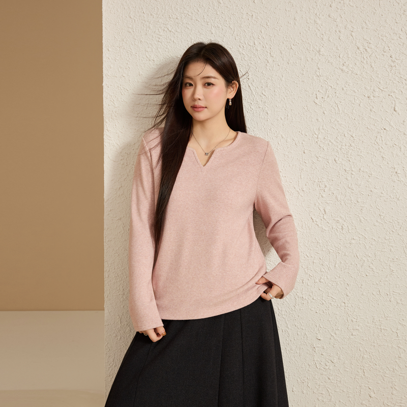 【纯色V领针织衫】纤莉秀大码女装简约百搭打底衫胖mm2025冬新款