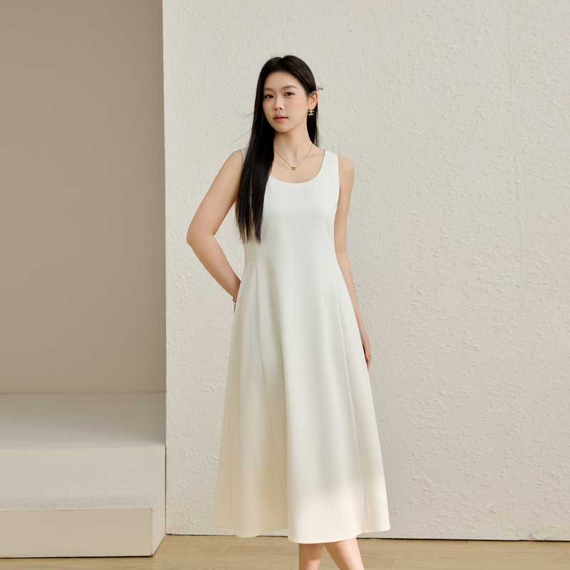 【简约大方无袖连衣裙】纤莉秀大码女装收腰显瘦长裙胖mm春装新款