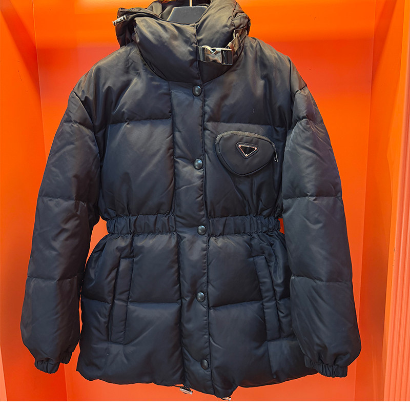 高级感黑色羽绒服女25冬季新款设计感韩版中长款宽松收腰连帽外套