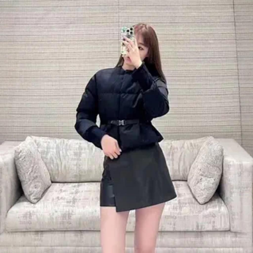 工厂店通勤圆领腰扣束腰羽绒服女