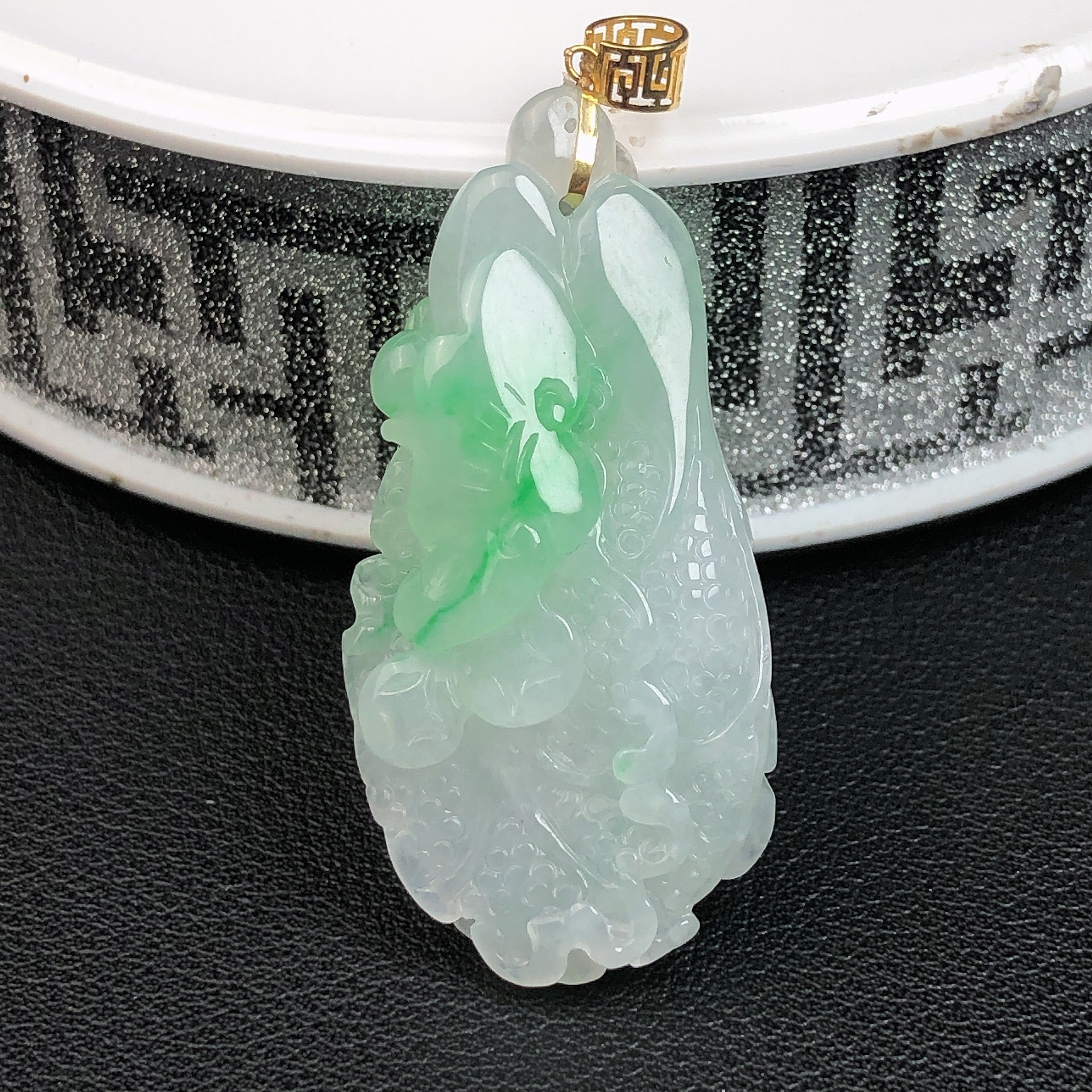 缅甸天然A货翡翠玉石吊坠