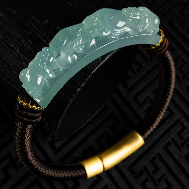 缅甸天然翡翠A货珠宝玉石带证书-老坑种胶感满色精雕如意貔貅手牌