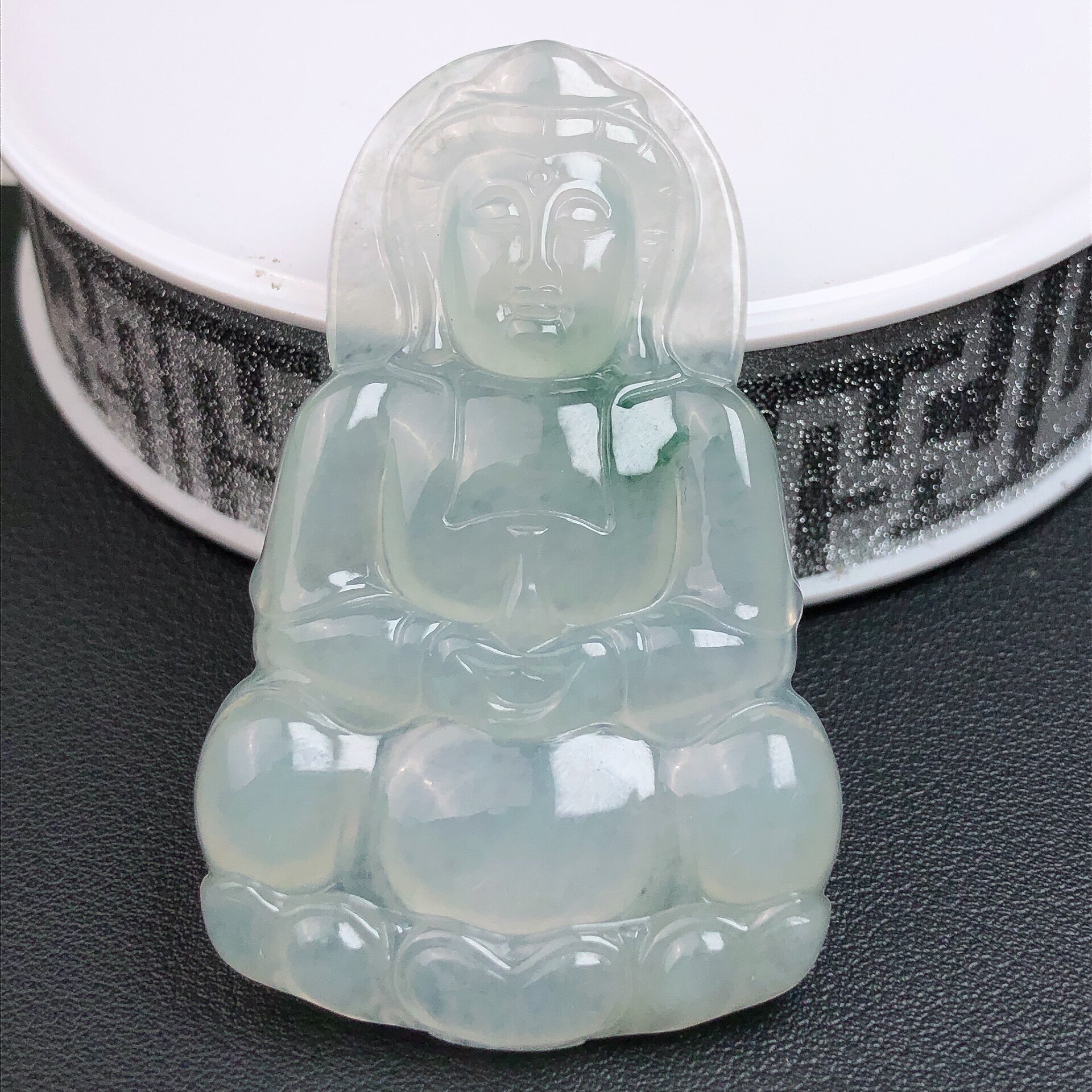 缅甸天然A货翡翠玉坠带证书-冰润飘花精雕观音吊坠