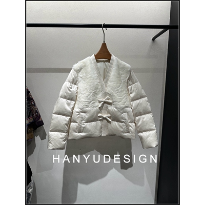 韩钰DESIGN气质白色V领羽绒服