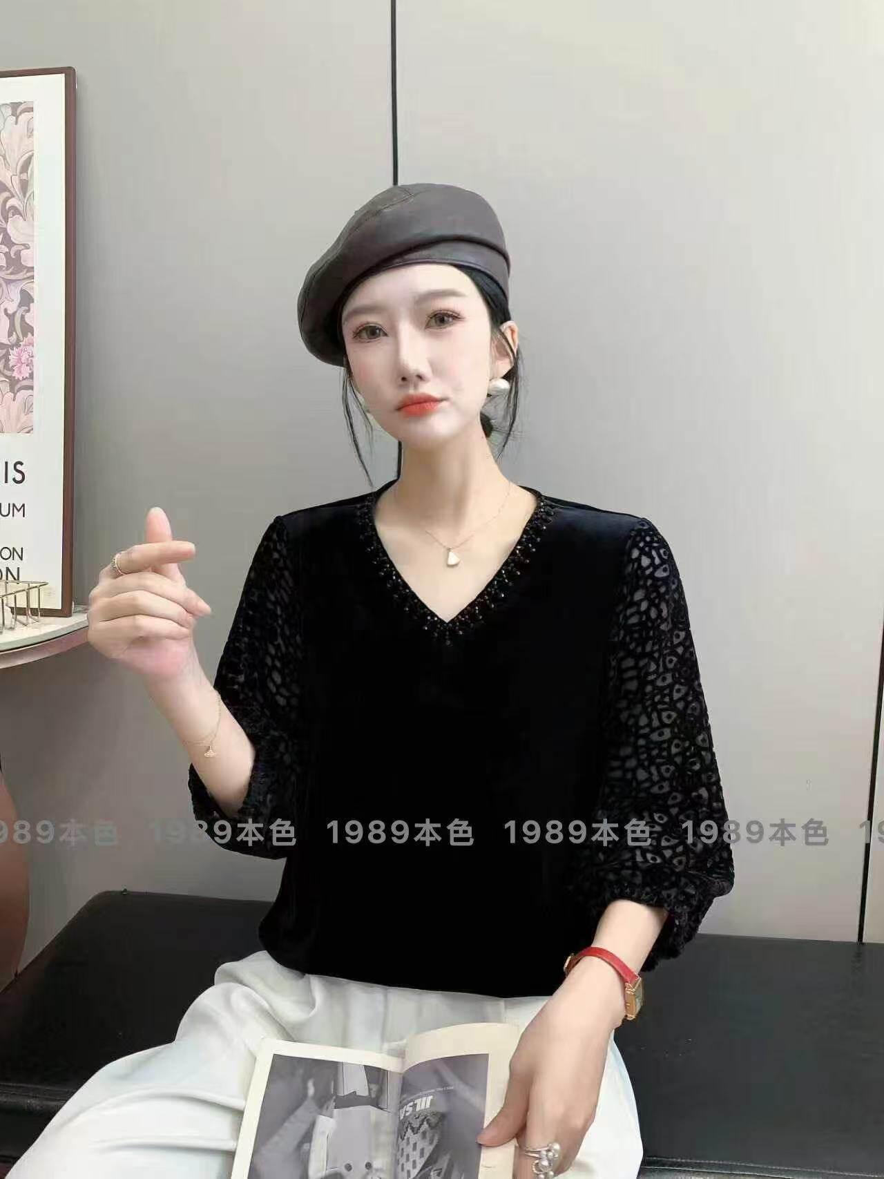 BS1989秋冬季款轻奢金丝绒V领八分袖时尚百搭打底短女衫