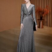 高端时尚 轻奢高级感重工压褶气质长裙女收腰显瘦洋气优雅连衣裙潮