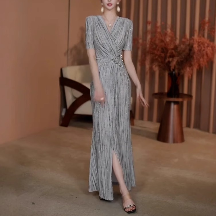 高端时尚轻奢重工烫钻V领连衣裙