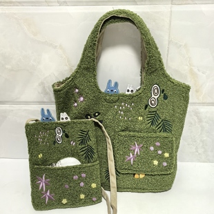 日系 斜挎包手机包 可爱卡通龙猫刺绣羊羔毛绒单肩手提包