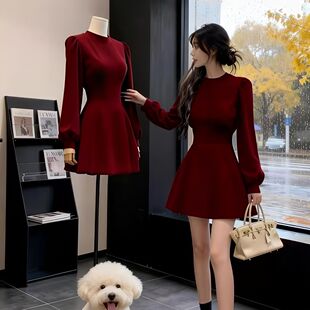 新年战袍超好看连衣裙女2025春秋新款收腰显瘦短款公主裙