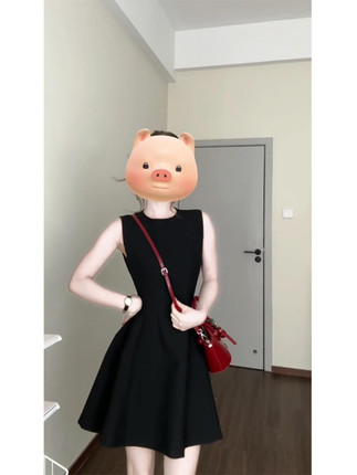 赫本风黑色法式无袖连衣裙子夏季2025新款女装小个子收腰显瘦短裙