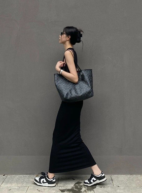 2025新款辣妹女装黑色无袖背心连衣裙女夏季新款修身显瘦气质长裙