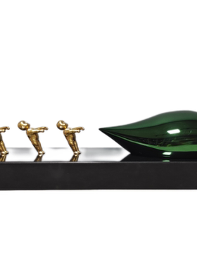 现代轻奢简约样板间售楼处雕塑创意摆件鹿装饰品拉气球人物摆设品