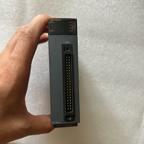 定位模块QD70P4，，功能不知，当配件，实物—议价