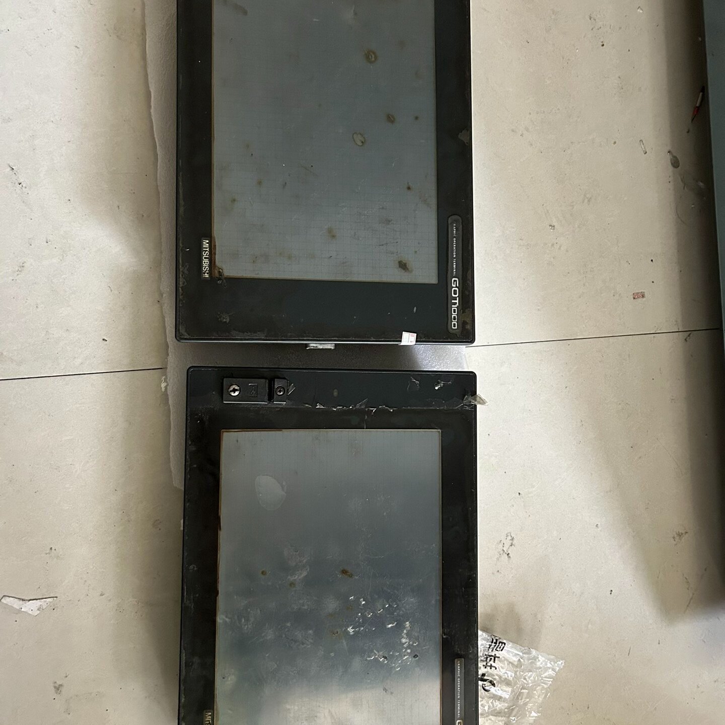 触摸屏，GT1575-VNBA 带通许卡GT15-OBU—议价