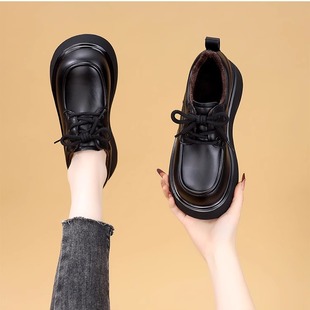 英伦风平底小皮鞋女2026新款冬季加绒软底轻便乐福鞋显脚小防滑