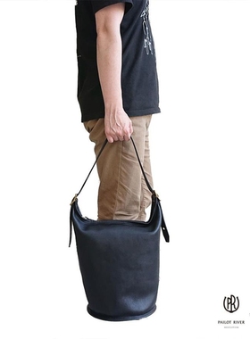 官方代理日本REDMOON红月MANGER牛皮水桶包休闲单肩包斜挎包