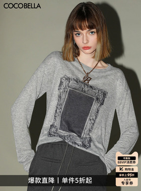 预售COCOBELLA时尚印花长袖T恤女春花纱灰宽松舒适针织上衣TS44-2